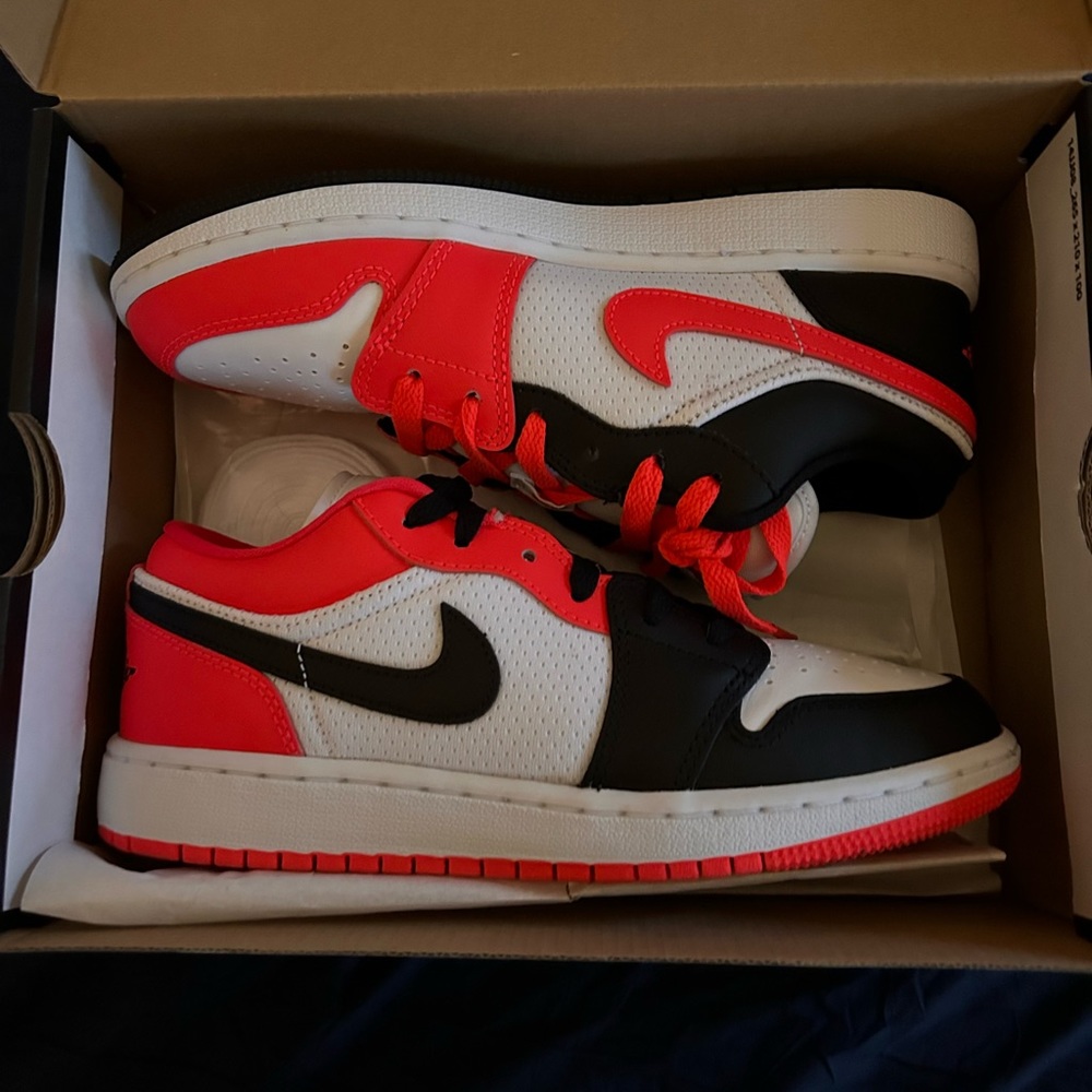 Air Jordan 1 low SE (GS)